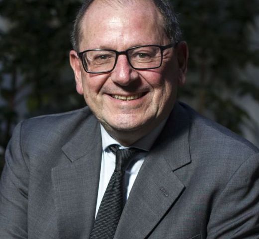 Conférence Politique et société avec Hervé Novelli